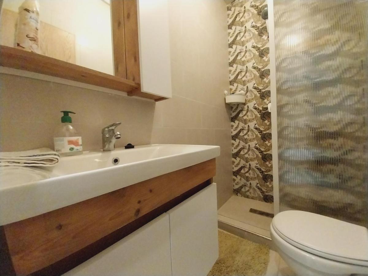 Cosy Appartement Proche De L'Aeroport Mohamed 5 Deroua Eksteriør bilde
